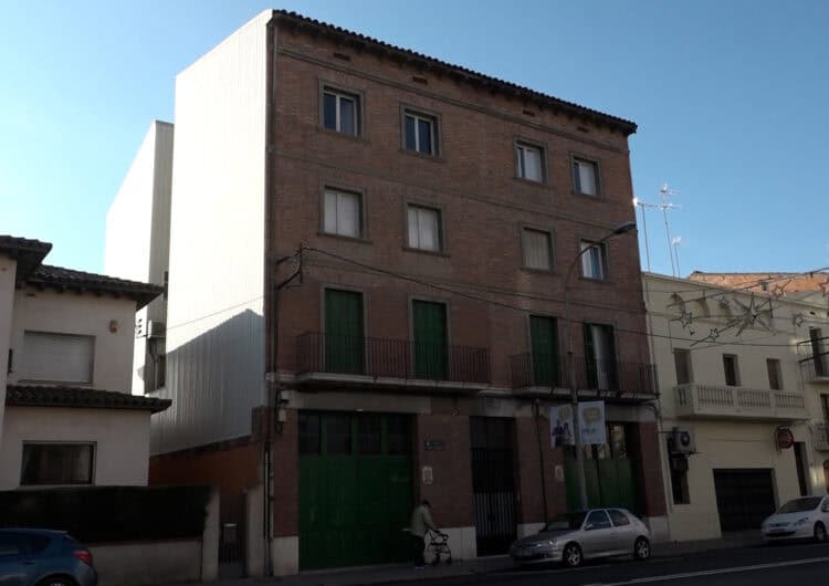 L’Ajuntament de Mollerussa rep en plena propietat un edifici al carrer Ferrer i Busquets